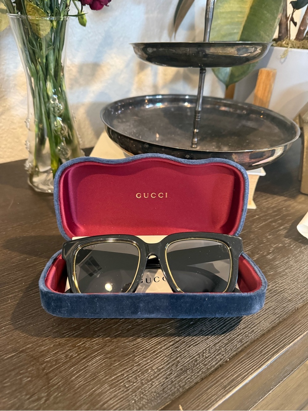 Gucci GG1136SA Black Gold Square Sunglasses w/ Case EUC
